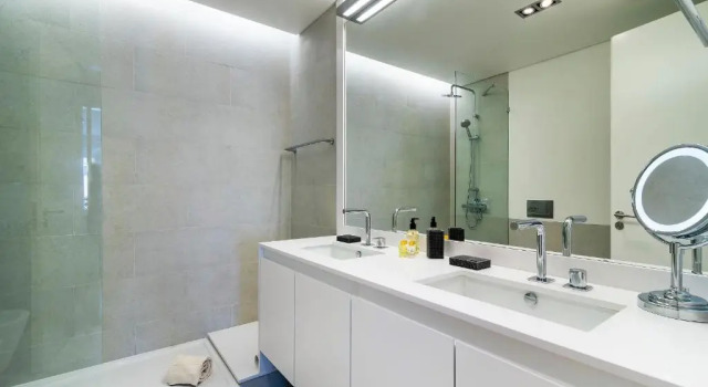 Апартаменты Stunning 2BDR Apartment in Chiado by LovelyStay