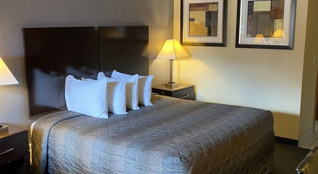 Двухместный номер Standard с балконом Golden Hill Inn-Danbury