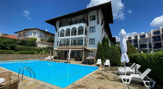 Top Complex Apartment on the Beach