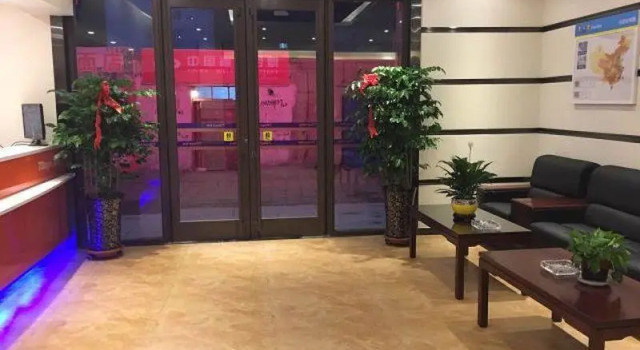 7 Days Inn Wuwei Dongdajie Wenmiao Branch, Book Hotel Hotels in Gansu with Parking, Parking