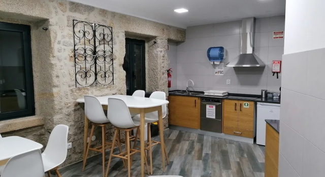 Трёхместный номер Standard ALOJAMENTO GIRASSOL - Guest House - Quarto com casa de banho privativa
