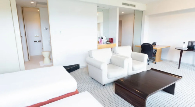 Двухместный полулюкс с видом на лес ANA Crowne Plaza Narita by IHG