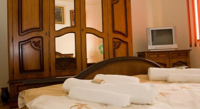 Трёхместный номер Standard Pension Mellis Cluj Napoca