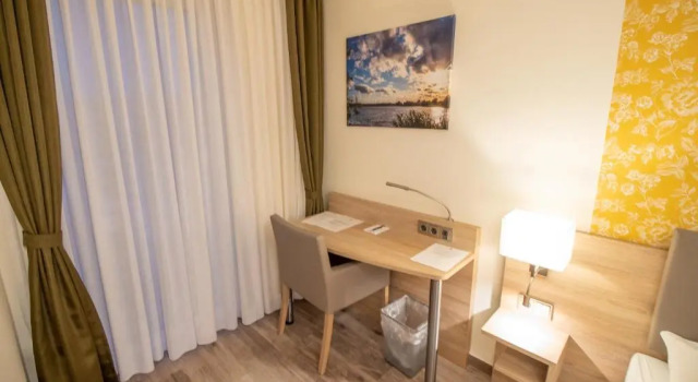 Семейный номер Superior Wolfsburg Fallersleben Hotel by Belvilla