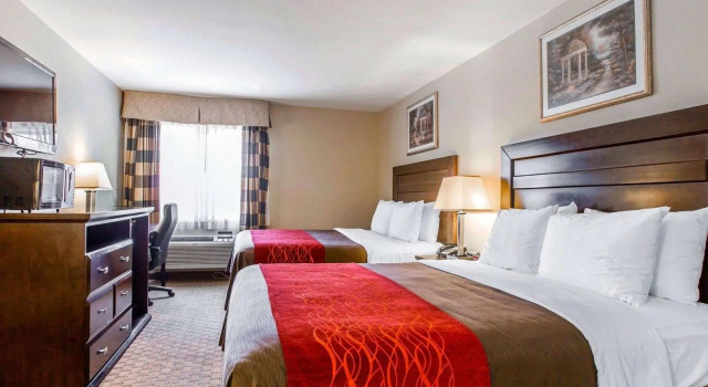 Четырёхместный номер Standard Comfort Inn Monterey Park - Los Angeles