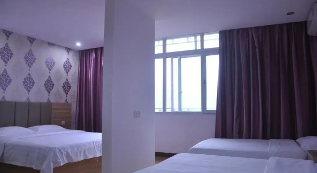 Thank Inn Chain Hotel Guangxi Guilin West Yangshou Road, Rezerwuj Hotel Hotele w Yangshuo z parkingiem, Parking