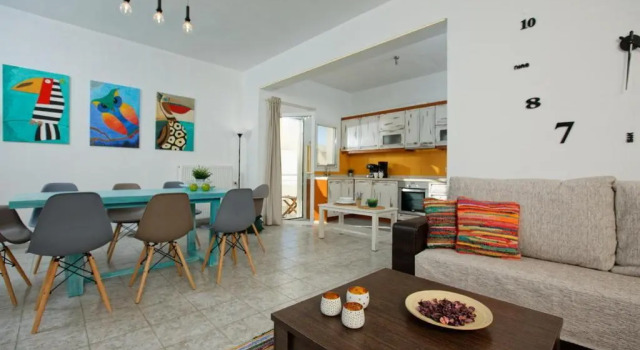 Апартаменты Bright and stylish 3 bedroom apartment