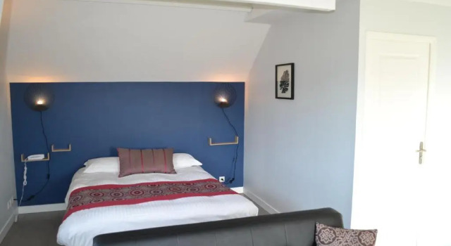 Четырёхместный люкс The Originals Boutique, Hôtel Les Quatre Salines, Le Mont Saint-Michel Sud