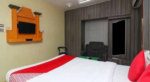 Green Villa by OYO Rooms