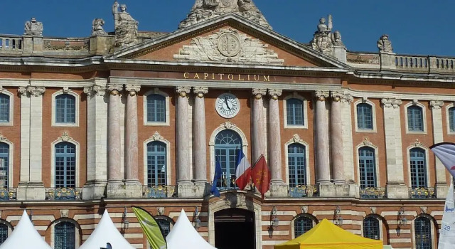 Les Toits du Capitole, Забронировать Отель Отели Тулузы с парковкой, рядом с Le Pont Neuf, Парковка