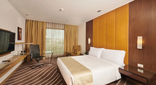 Двухместный номер Premium Holiday Inn Mumbai International Airport by IHG