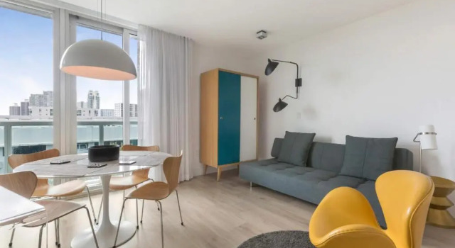 Люкс Deluxe Boutique Hotel Suite 1215 West Avenue