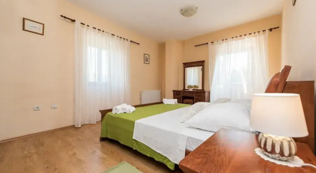 Вилла с 4 комнатами с балконом и с видом на бассейн Villa Petrovi Dvori ZadarVillas