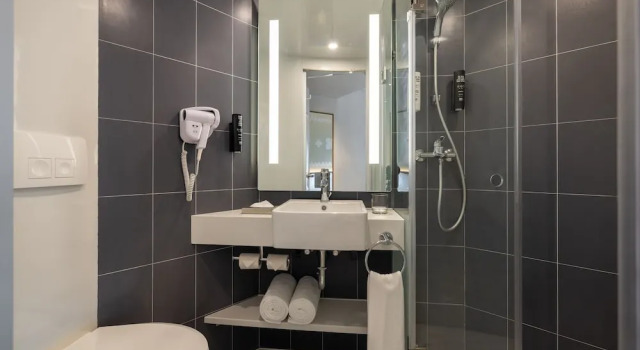Номер Deluxe ibis Thane - An Accor Brand