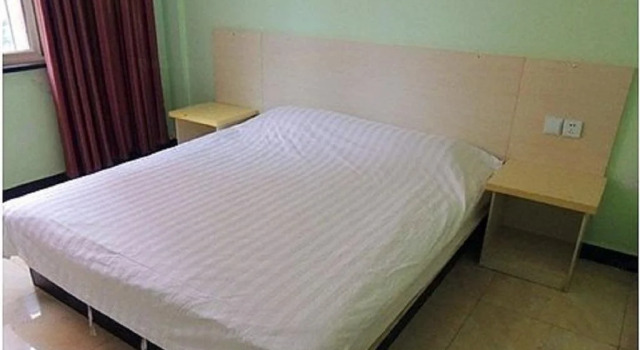 Jining Shengdi Business Inn, Prenota Hotel Hotel a Shandong con parcheggio, Parcheggio