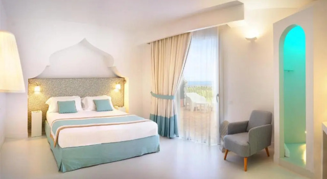 Suite con vista a la piscina Il Borghetto Creative Resort