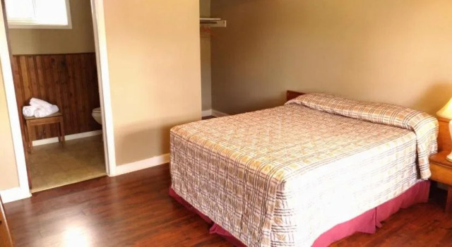 Maple Leaf Motel, Varaa Motelli  