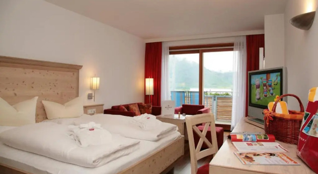 Семейный номер Standard с балконом Familotel Amiamo