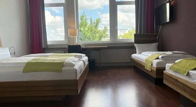 Четырёхместный номер Standard AMH Airport-Messe-Hotel Stuttgart