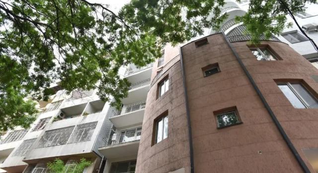 Luxury 6BR 240sqm Apartment in Vere Tower Perfect for Groups in Tbilisi, Забронировать Апартаменты/квартира Апартаменты Тбилиси, рядом с Площадь героев, Апартаменты/квартира