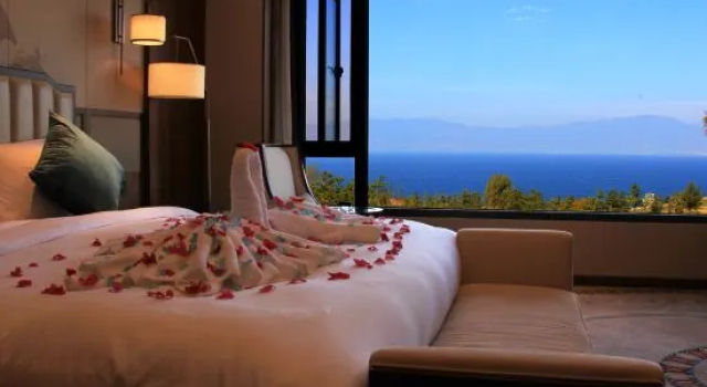 Люкс Executive с видом на море Chengjiang Small Courtyard Hotel