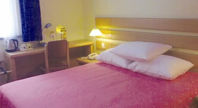 Guangzhou Home Inns - North Avenue, Boek Hotel Hotels in Guangdong met parkeren, Parkeren