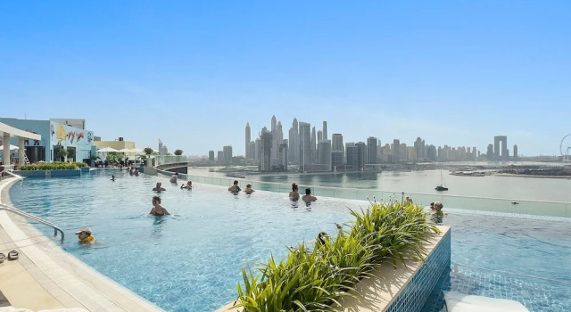 Studio Palm Jumeirah With Rooftop Pool and View