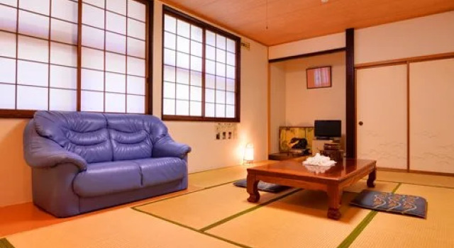 Oogama Onsen, Book Guesthouse Semboku 