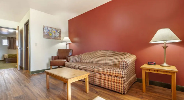 Люкс c 1 комнатой Harmony Inn & Suites