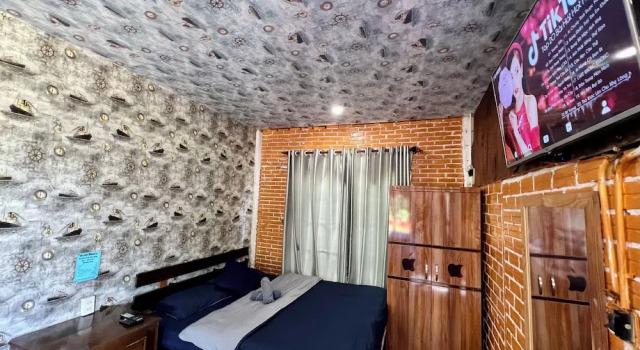 Трёхместный семейный номер Standard с балконом Hoa Son Village Da Lat