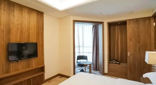 Люкс Deluxe Xiamen Jinghua Hotel