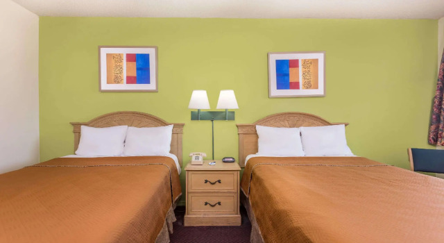 Четырёхместный номер Standard Travelodge by Wyndham Cordele