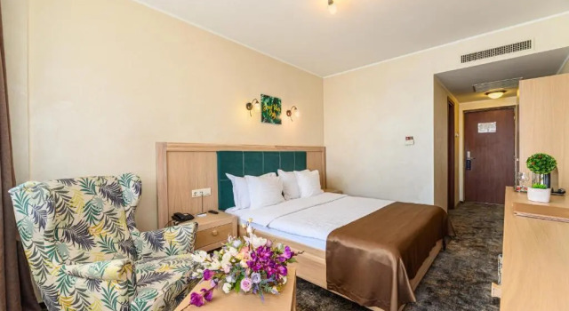 Двухместный номер Standard с балконом и с видом на реку Faleza Hotel by Vega
