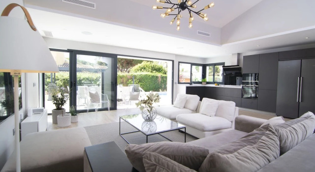 MAR - Luxury Villa Marbesa 400 meters to beach