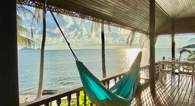 Коттедж Hin Kong Sunset Beach Front House