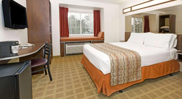 Двухместный люкс студия Microtel Inn & Suites Cheyenne