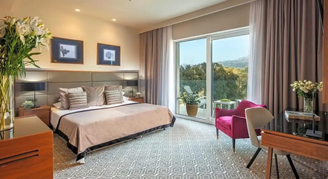 Номер Luxury Royal Ariston Hotel