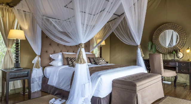 Mutara Camp, Book Hotel Hoteller i Meru med pool, Swimmingpool