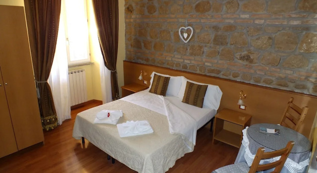 Guest House 64