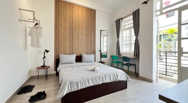 Olala Homestay with Balcony in Saigon center, Забронировать Отель Bad Gastein Хошимин, рядом с Nowzone Fashion Mall
