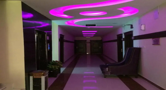 Al-rfahya Crown Hotel, Buchen Sie Hotel Provinz Riad Provinz Riad