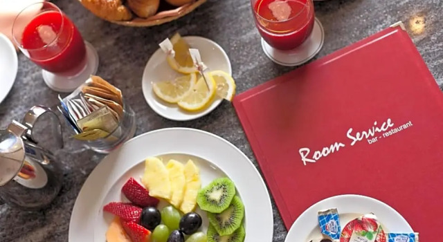 Одноместный номер Standard Michelangelo Hotel