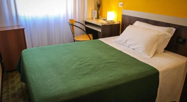 Трёхместный номер Economy Hotel Centrale