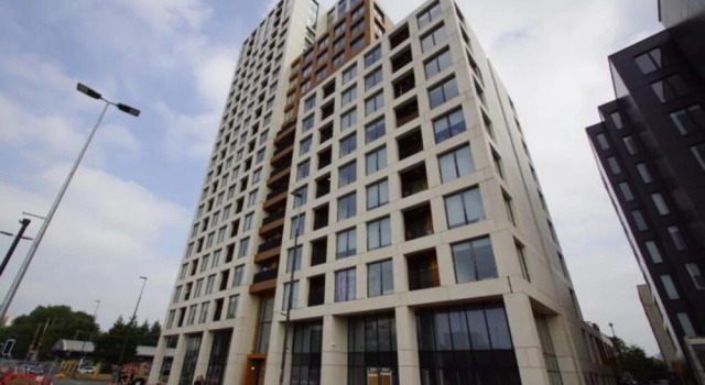Brand new Luxury 2-bed Flat With Stunning Views