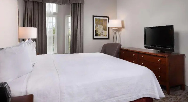 Номер Standard с балконом Homewood Suites by Hilton Vancouver-Portland