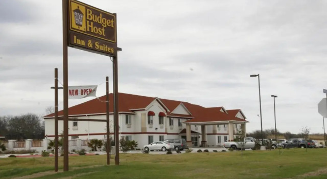 Budget Host Inn & Suites