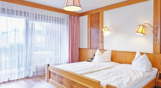 Двухместный номер Standard с балконом Hotel Pflug