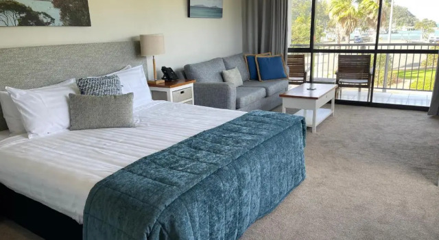 Двухместный номер Deluxe с балконом Quality Hotel Oceans Tutukaka