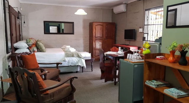 Rustique Paris Guest House, Buchen Sie Hotel Parys Freistaat
