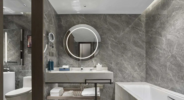 Номер Deluxe Doubletree By Hilton Yantai Golden Coast Hotel & Suites
